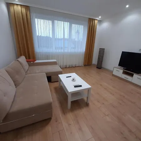 Apartment Luxury In The Center With A Terrace Mukatschewo