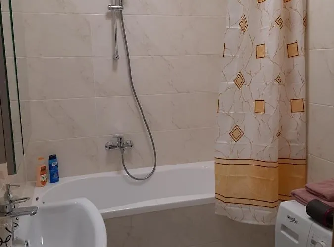 Luxury In The Center With A Terrace Apartment Mukacheve
